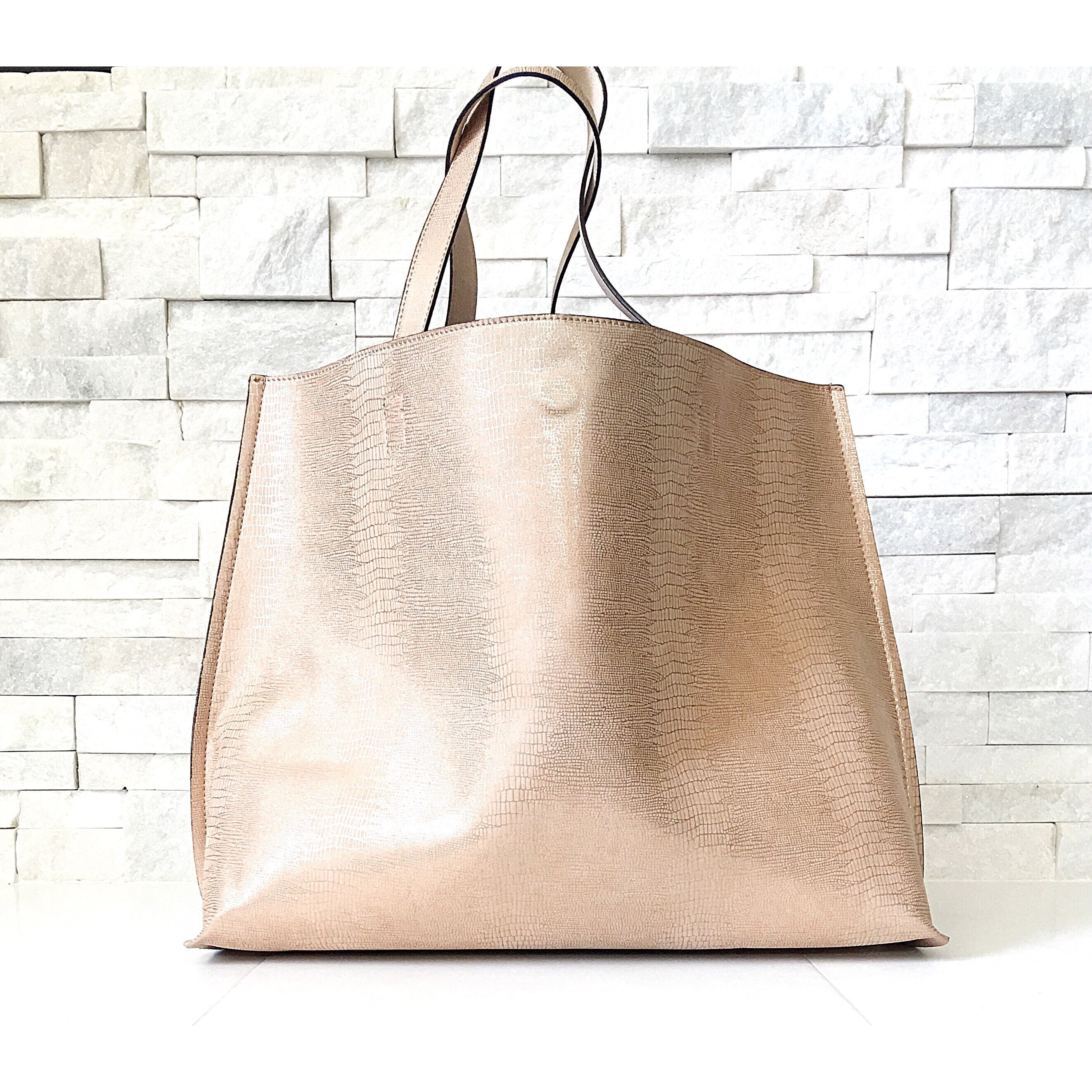 ( Sold Out ) Emily Reversible  Tote in Rose Gold / Cream by Street Level - Glamco Boutique 
